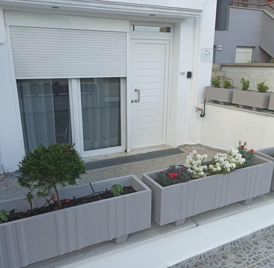Appartement Le Petit Jardin à Vólos Extérieur photo