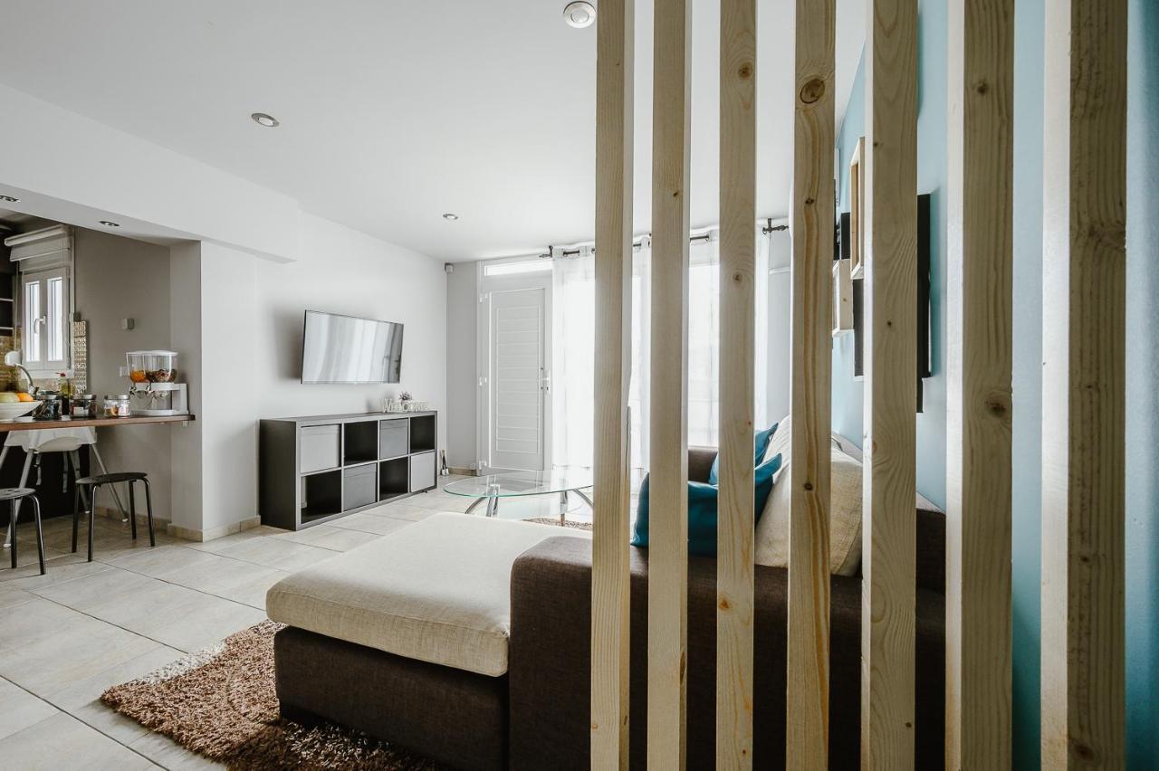 Appartement Le Petit Jardin à Vólos Extérieur photo