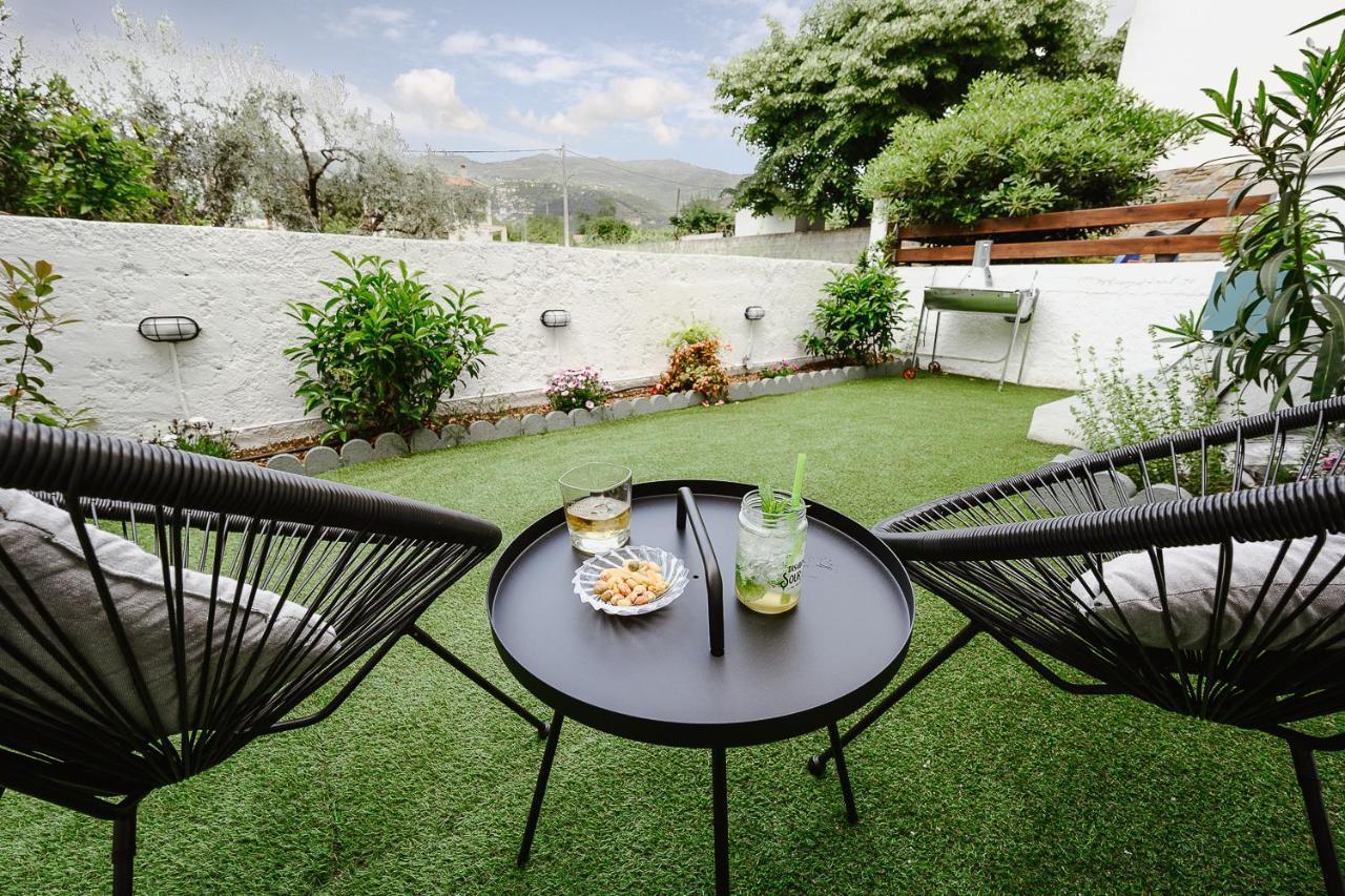 Appartement Le Petit Jardin à Vólos Extérieur photo